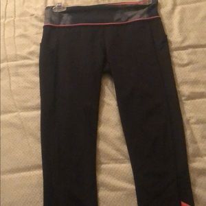 Lululemon yoga pants
